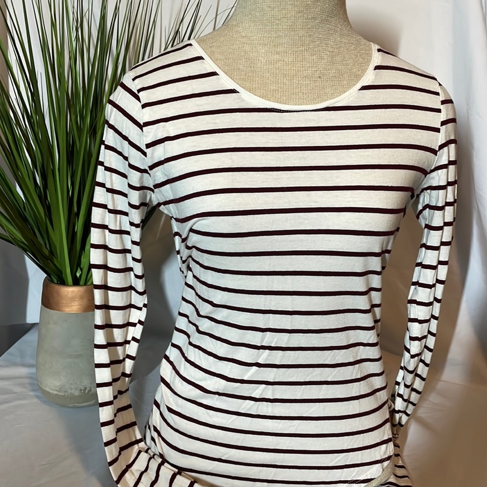 H&M burgundy stripe long sleeve T-shirt